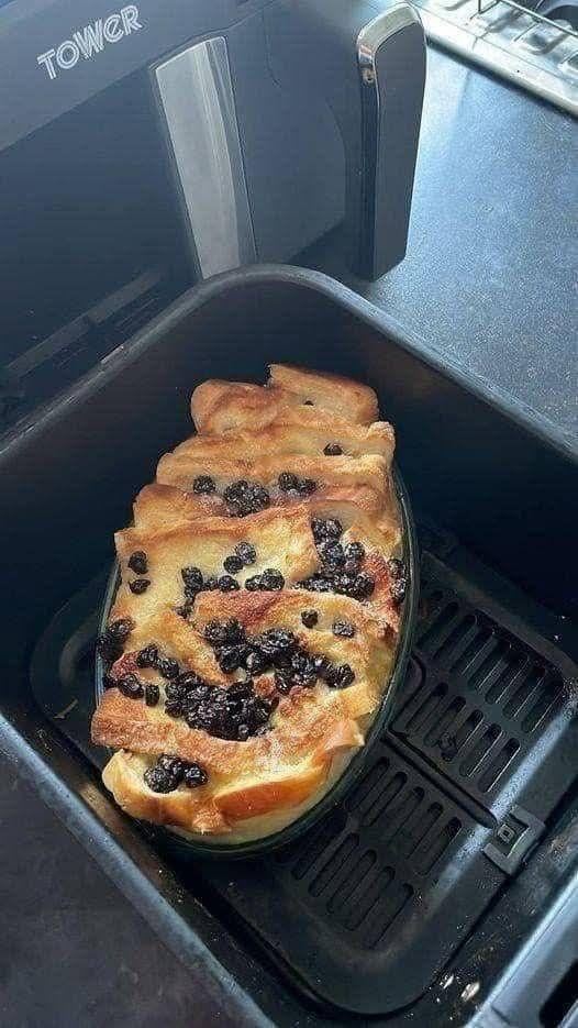 Air Fryer Bread Pudding (White Bread & Currants)