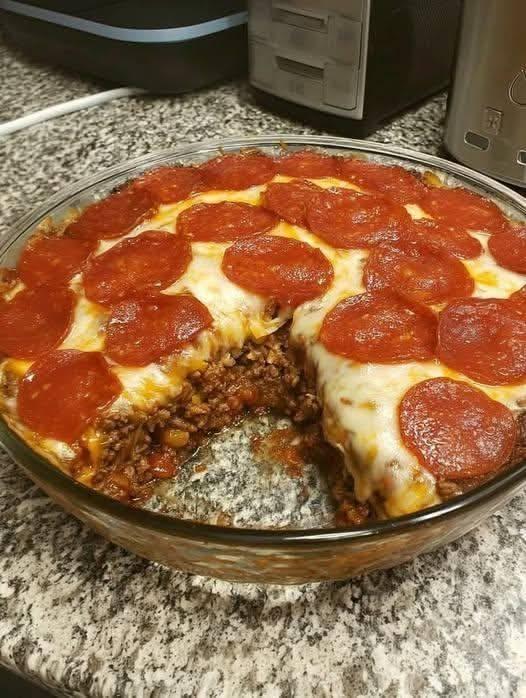 Keto Pepperoni Pizza Casserole