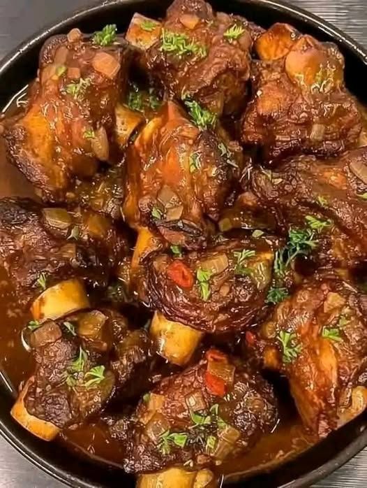 Braised Oxtail (Air Fryer Finish)