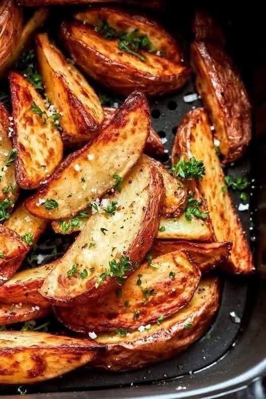 🥔 Air Fryer Potato Wedges (Crispy Outside, Fluffy Inside)