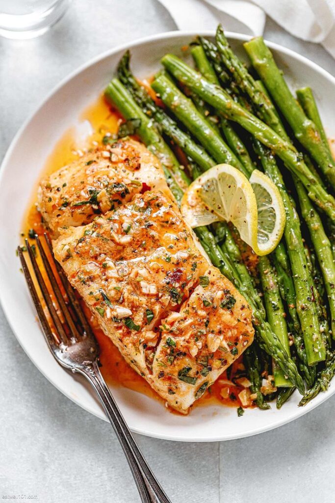 🐟 Keto Crispy Garlic Butter Fish Fillet (Low-Carb High-Protein Dinner)