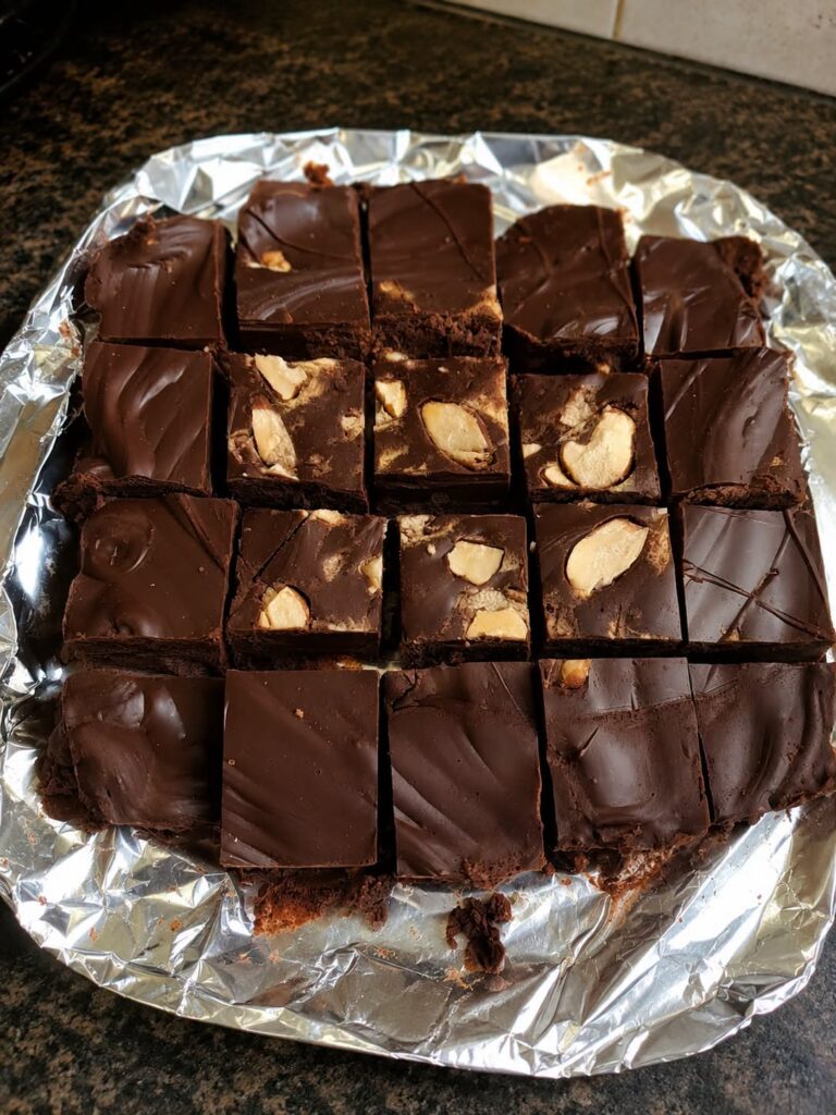 Keto Chocolate Walnut Fudge