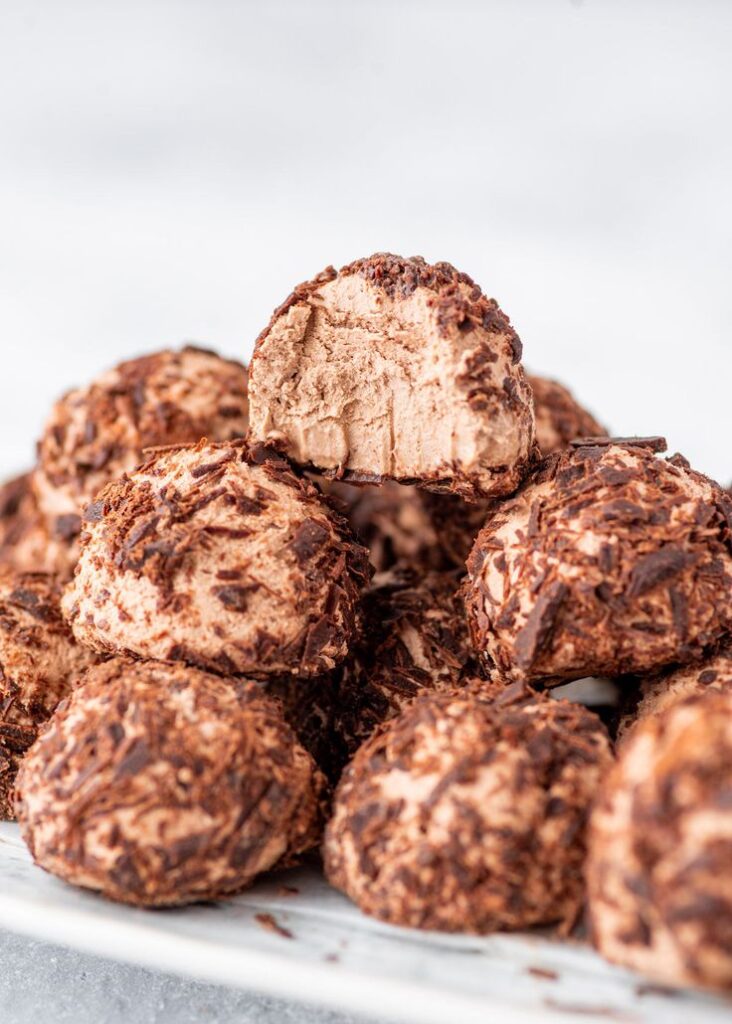 Keto Chocolate Cheesecake Fat Bombs