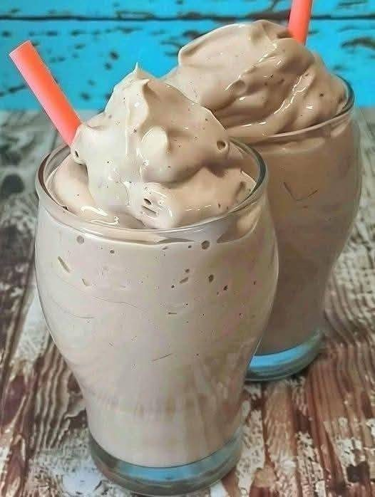 Diabetic-Friendly Thick Chocolate Shake