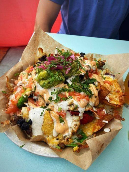 CHIPOTLE CAULIFLOWER NACHOS