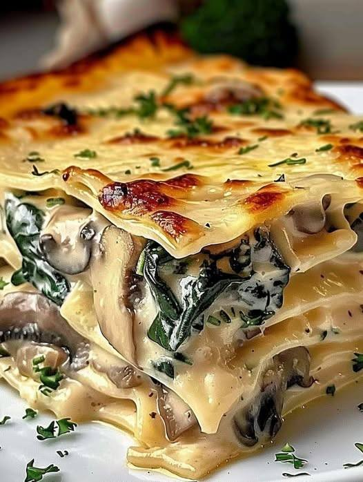 Vegan Spinach & Mushroom White Lasagna