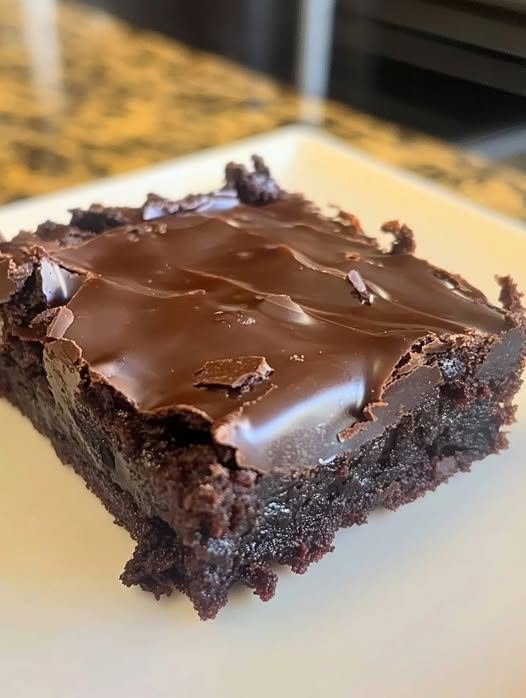 3-Ingredient, No-Guilt Brownie