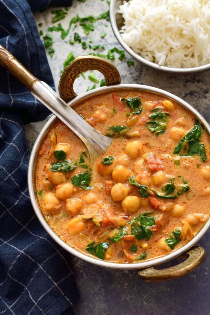 Vegan Chickpea Spinach Curry: Creamy, Protein-Rich & Full of Flavor