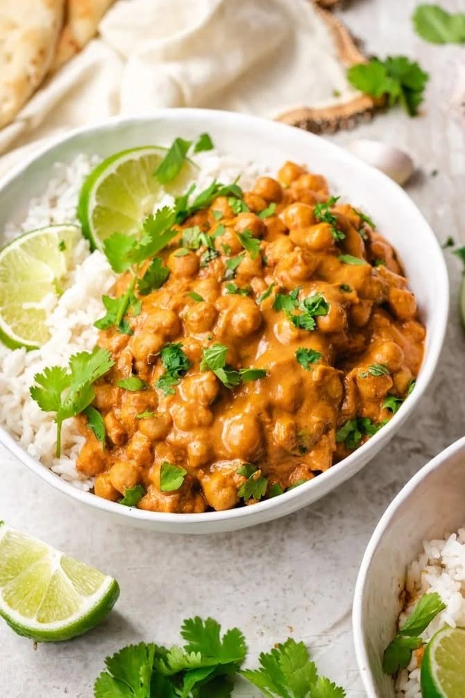 Easy Vegan Chickpea Curry — Ready in 30 Minutes
