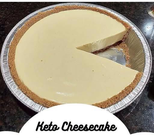 Keto No-Bake Turtle Cheesecake Pie
