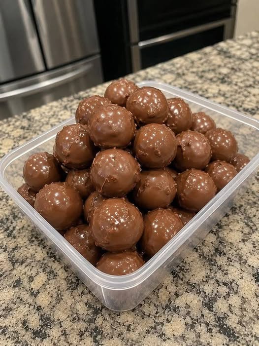 Vegan No-Bake Peanut Butter Cheesecake Balls