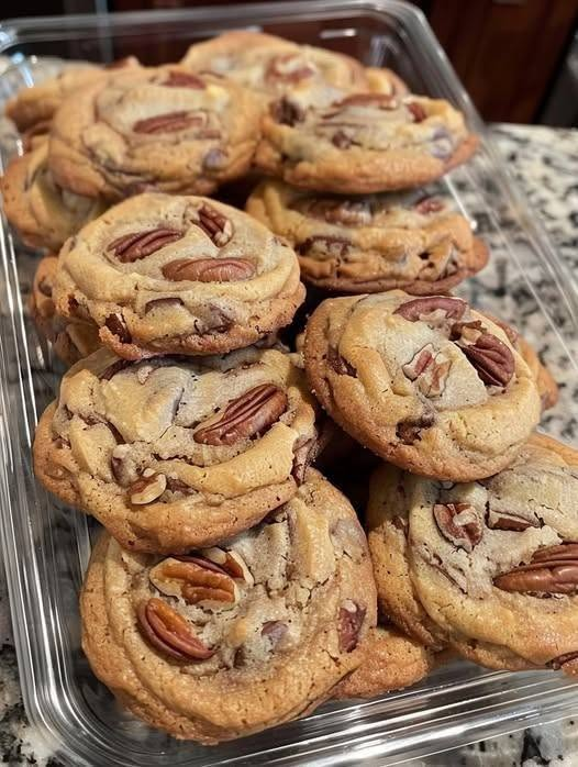 Cream Cheese Pecan Cookies