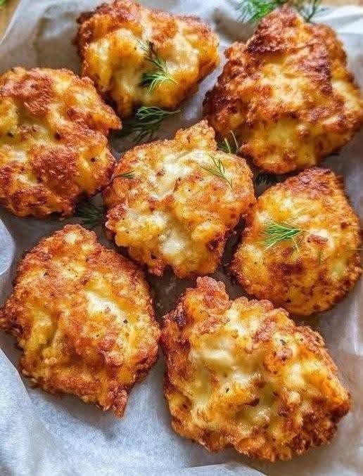 High-Protein Cheesy Chicken Fritters (Juicy, Low-Carb & Family-Friendly)