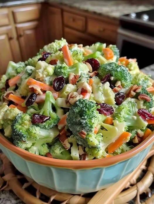 π₯¦ Creamy Broccoli Crunch Salad