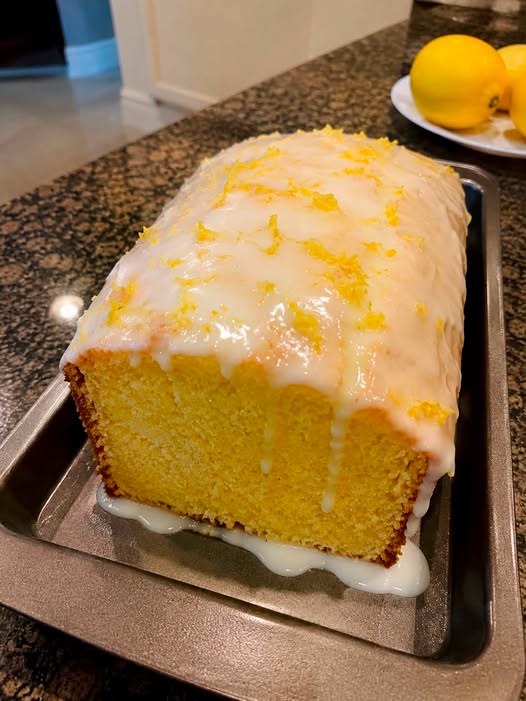 3-Ingredient High-Protein Lemon Cake