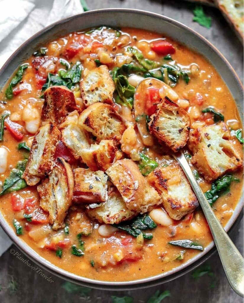 🥬 Vegan Tuscan Kale and White Bean Soup with Garlic Parmesan Croutons