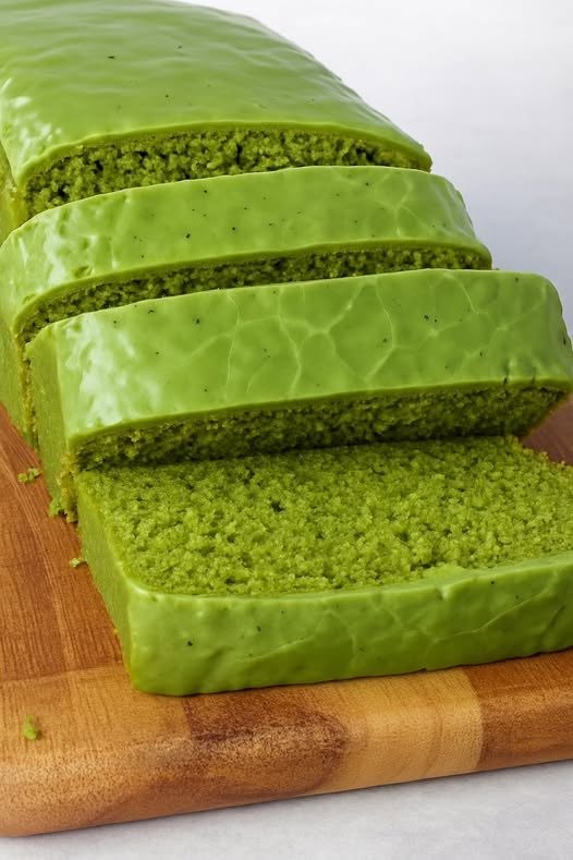 Matcha Pound Cake with Matcha Glaze 🍰🍃