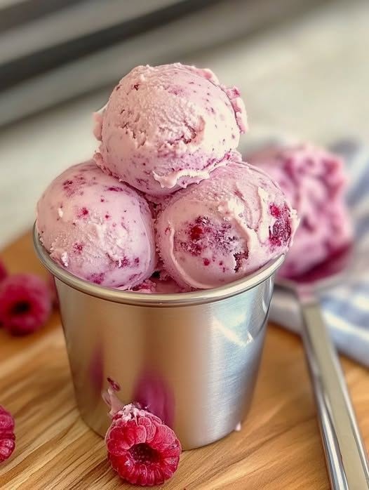 Raspberry Ice Cream