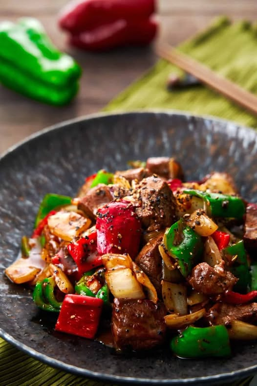 Sizzling Chinese Pepper Steak with Onions