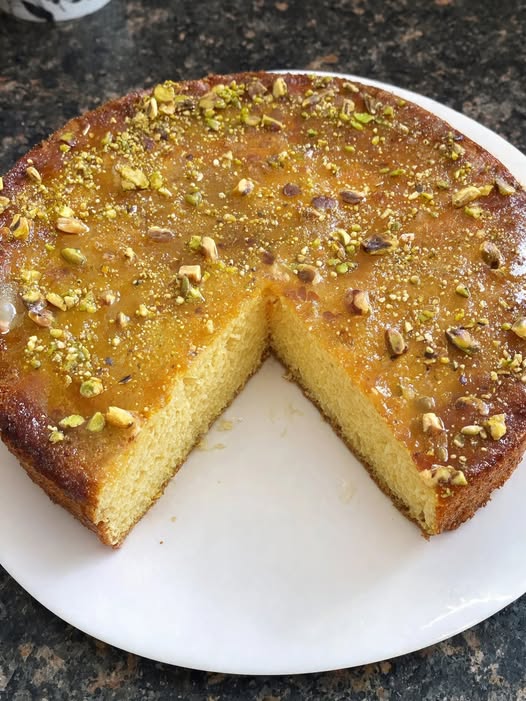 Vegan Lemon Pistachio Cake