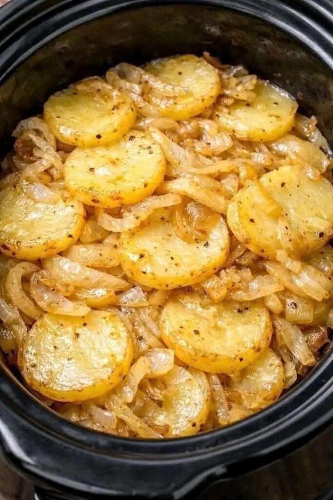 Slow Cooker Garlic Butter Potatoes