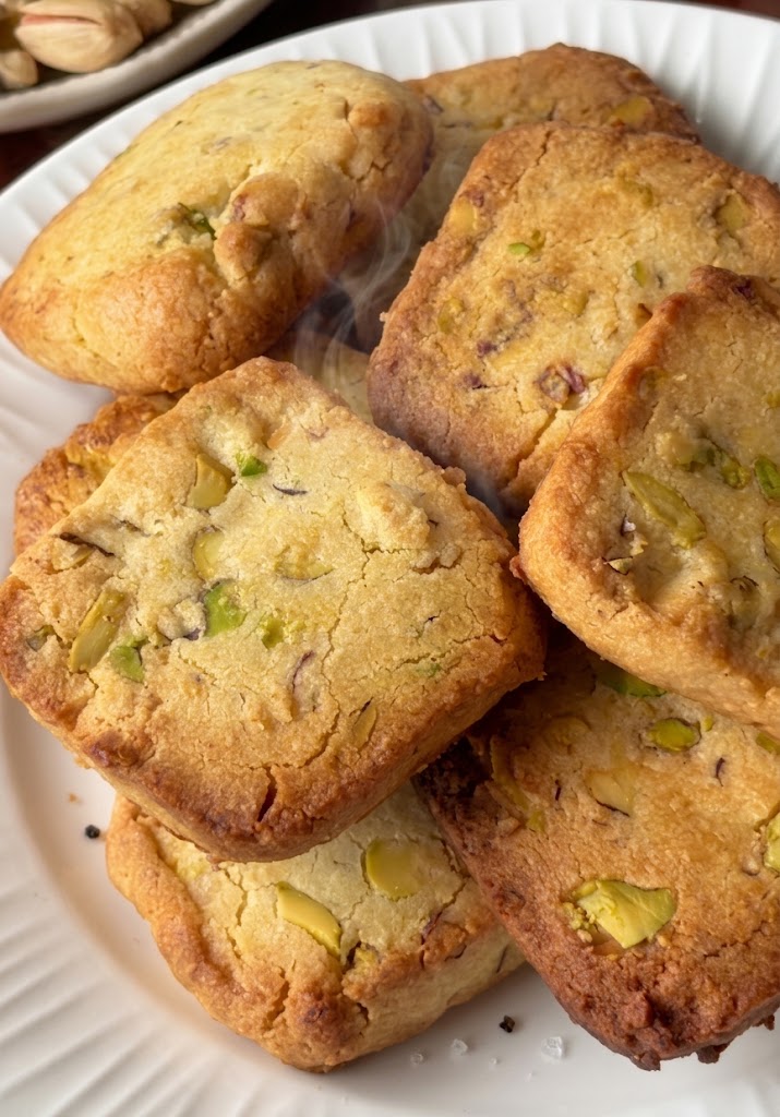 Vegan Pistachio Shortbread Cookies