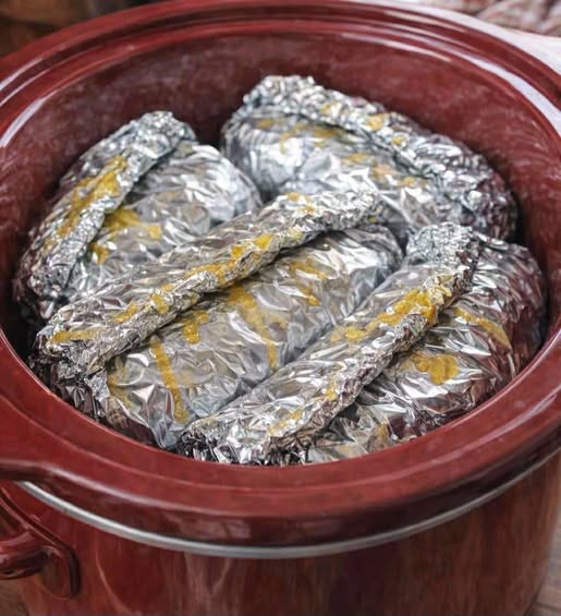 🌶️ Slow Cooker 3-Ingredient Cajun Foil Packets