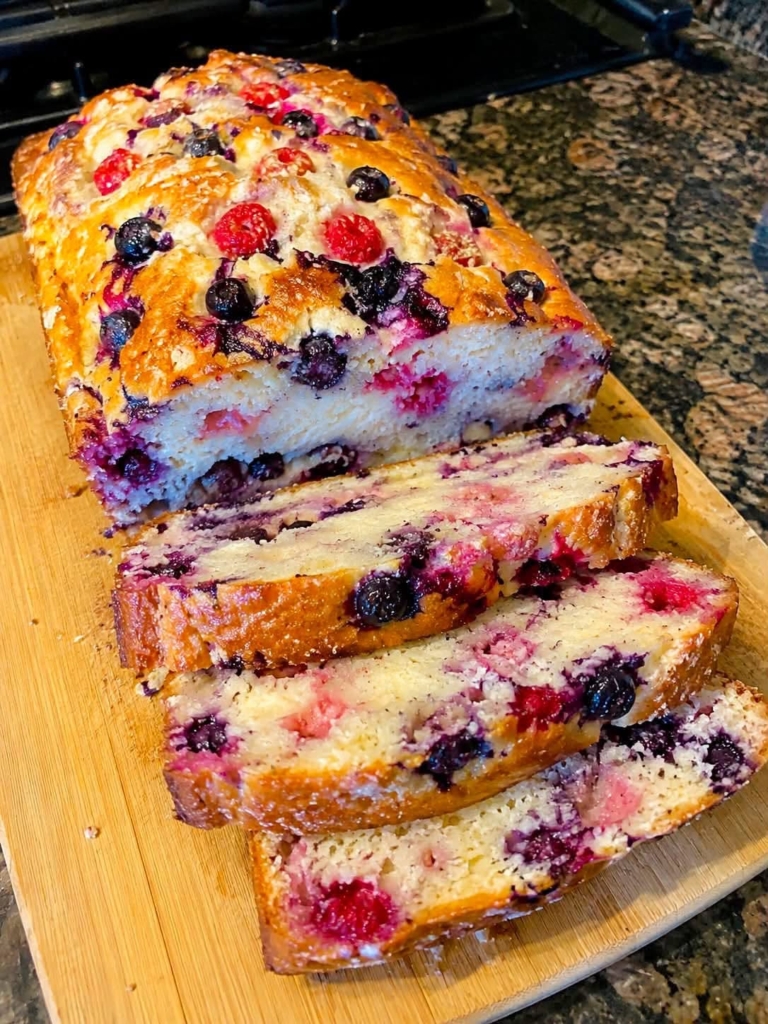 🍋🫐 Mixed Berry Lemon Yogurt Bread