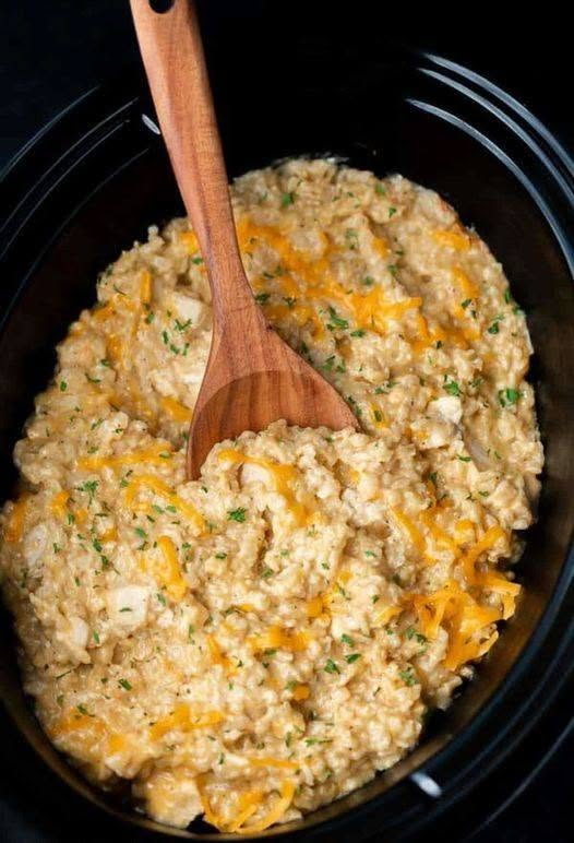 High-Protein Slow Cooker Cheesy Chicken and Cauliflower Rice Casserole