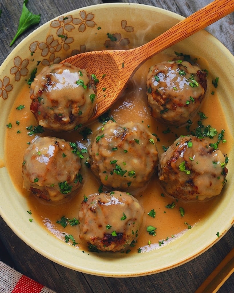 High-Protein Swedish Meatballs & Gravy