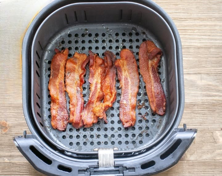 Perfect Air Fryer Bacon – Quick, Crispy & Mess-Free Breakfast Recipe